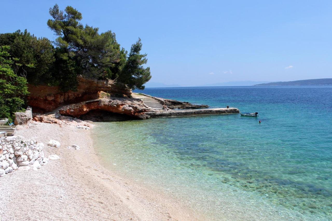 Apartments With A Parking Space Zavala, Hvar - 8912 Exterior photo