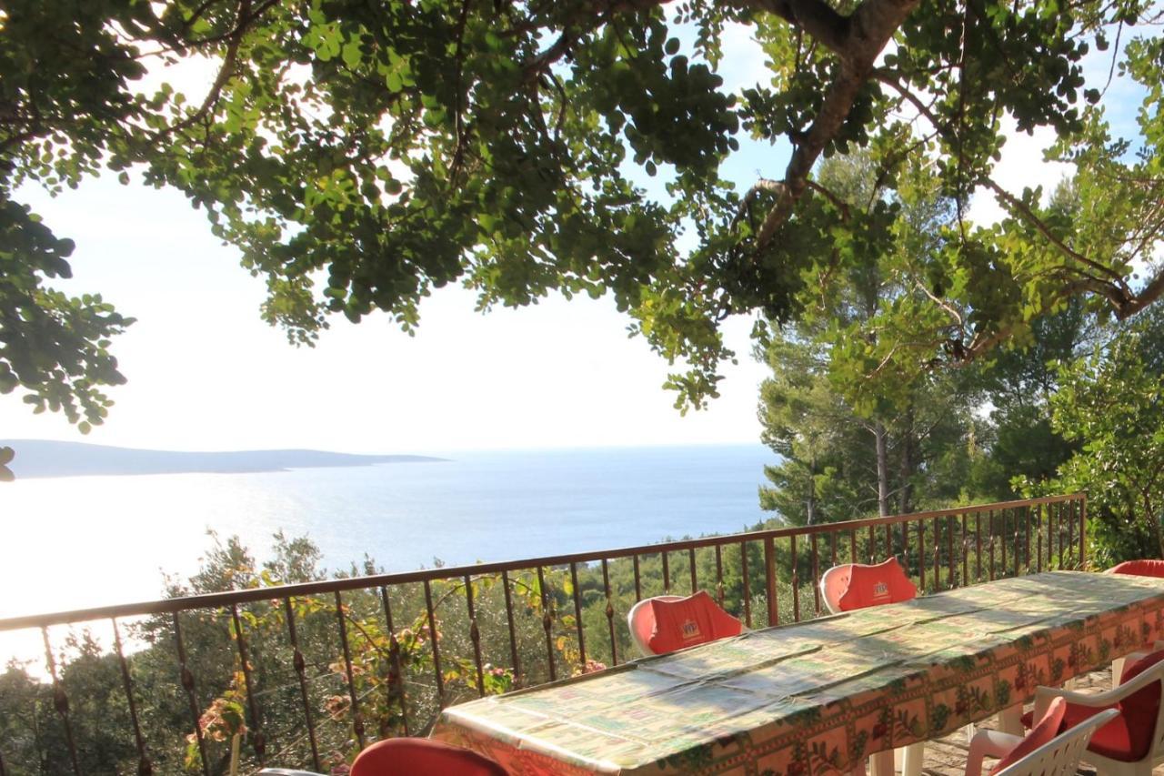 Apartments With A Parking Space Zavala, Hvar - 8912 Exterior photo